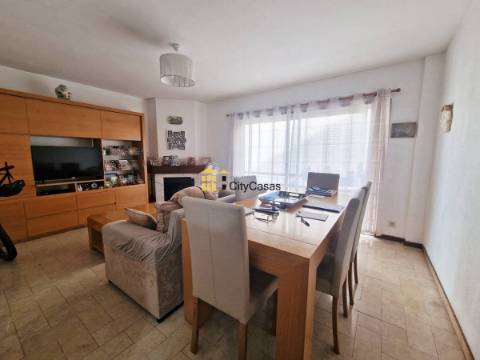 Apartamento T3 c/ L. Garagem | Rio Tinto (Forno)