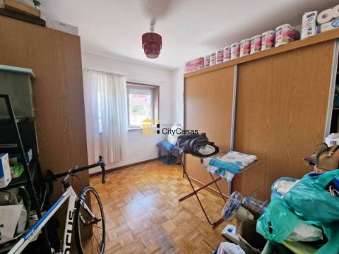 Apartamento T3 c/ L. Garagem | Rio Tinto (Forno)