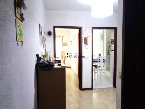 Apartamento T3 c/ L. Garagem | Rio Tinto (Forno)