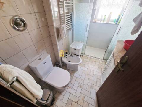 Apartamento T3 c/ L. Garagem | Rio Tinto (Forno)