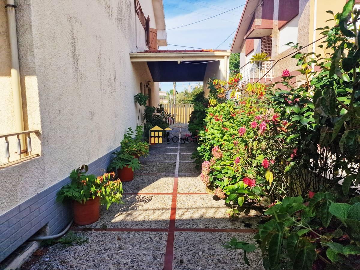 Moradia T4 c/ 4 Frentes em Águas Santas