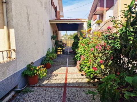 Moradia T4 c/ 4 Frentes em Águas Santas