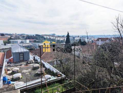 Moradia T3 em S. Roque da Lameira | Porto