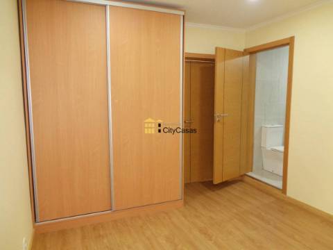 Moradia T5 Renovada | Porto