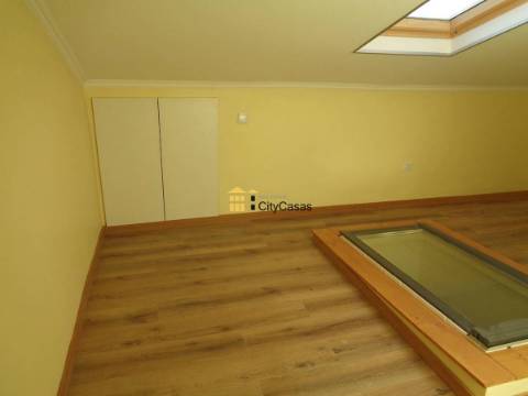 Moradia T5 Renovada | Porto