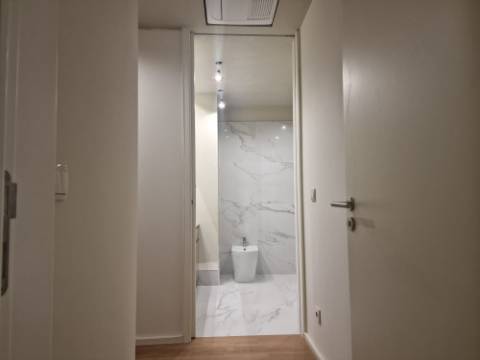 Apartamento T3 Novo com Varanda | Centro da Maia