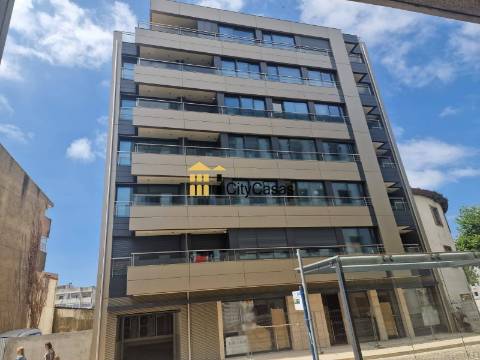 Apartamento T3 Novo com Varanda | Centro da Maia