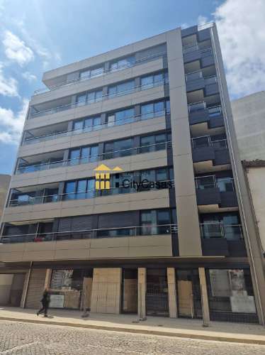 Apartamento T3 Novo com Varanda | Centro da Maia