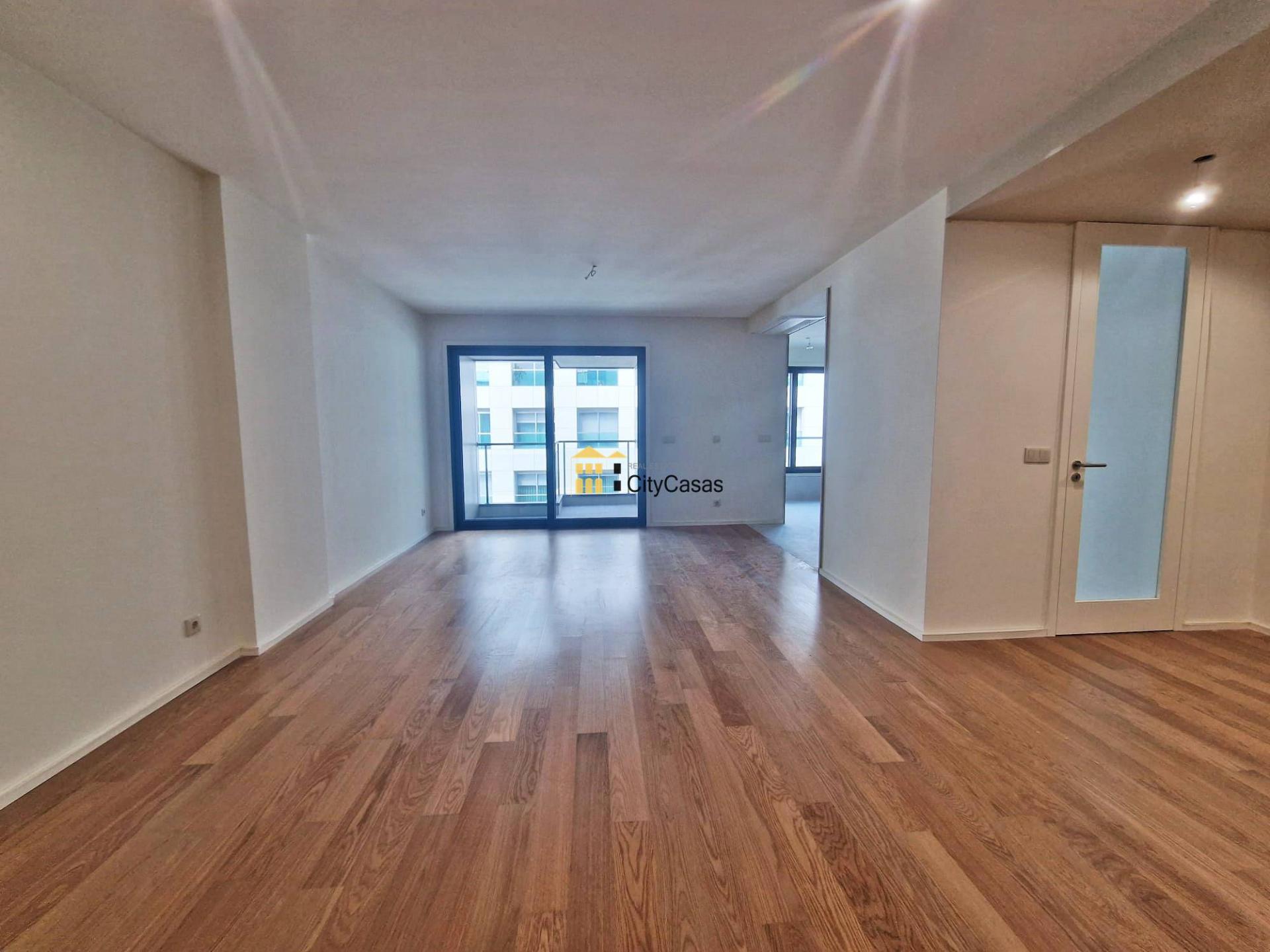 T3 Novo c/ Terraço | Cidade da Maia