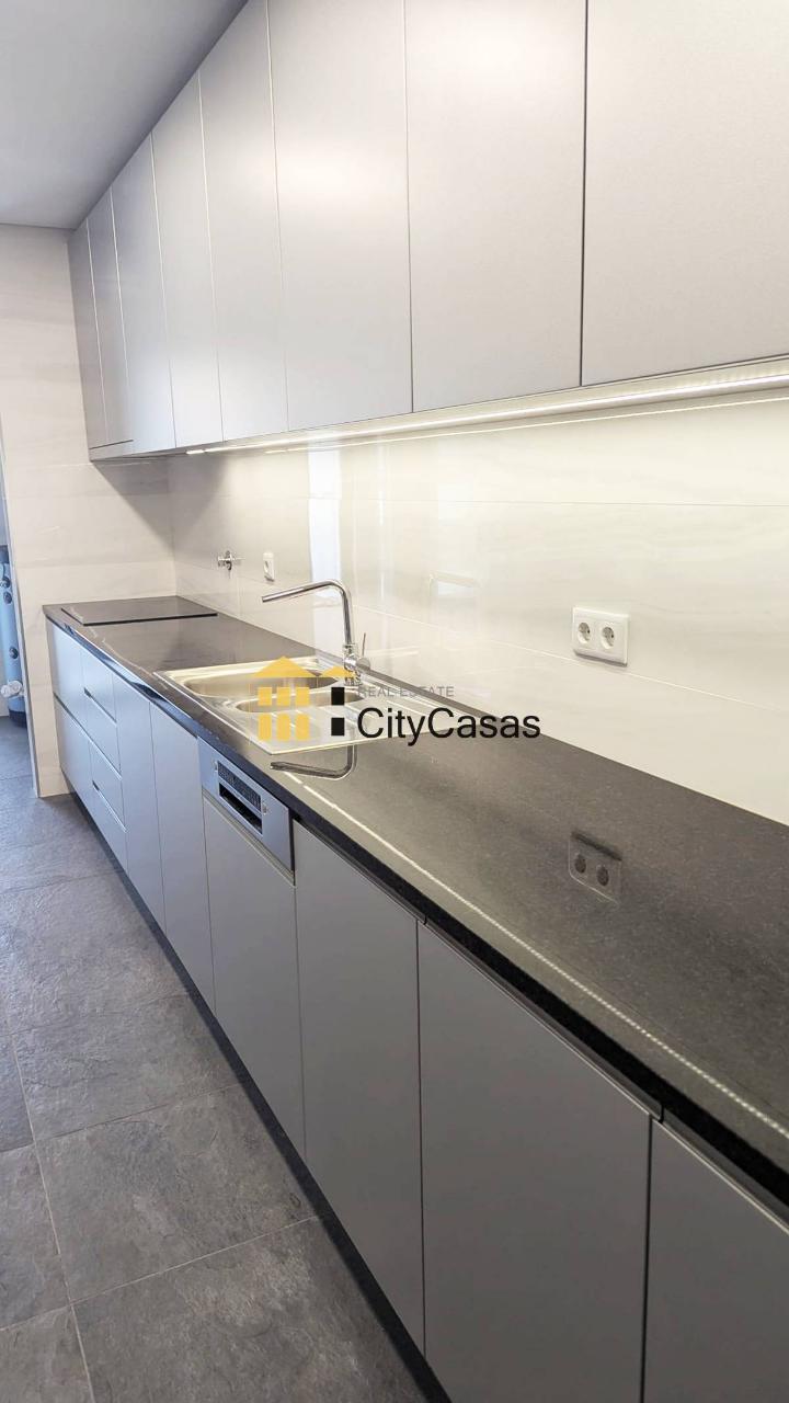 Apartamento T3 Novo ao Hospital Militar | Porto