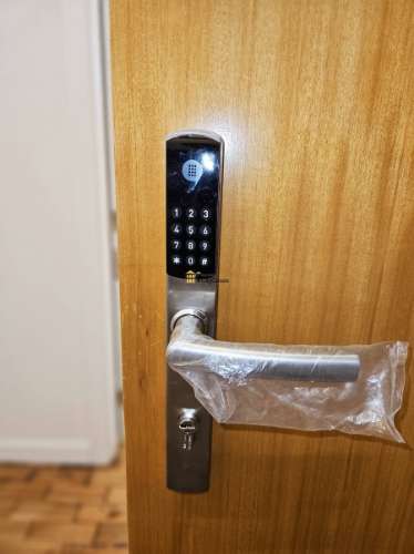 Apartamento T4 Renovado em Zona ARU do Porto