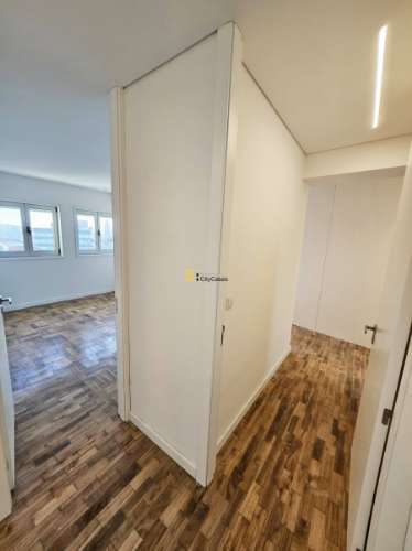 Apartamento T4 Renovado em Zona ARU do Porto