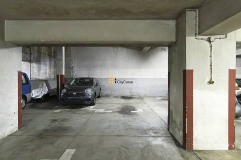 Apartamento T4 Renovado em Zona ARU do Porto