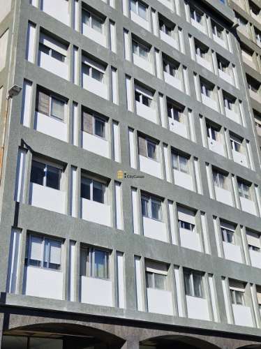 Apartamento T4 Renovado em Zona ARU do Porto