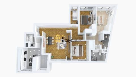 Apartamento T4 Renovado em Zona ARU do Porto