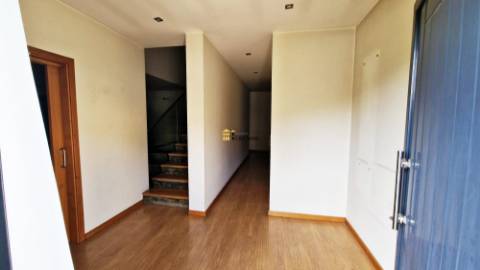 Moradia T3 em Louredo | Retoma de Banco