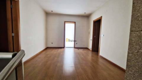 Moradia T3 em Louredo | Retoma de Banco