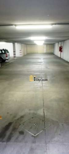 Lugar de Garagem Duplo