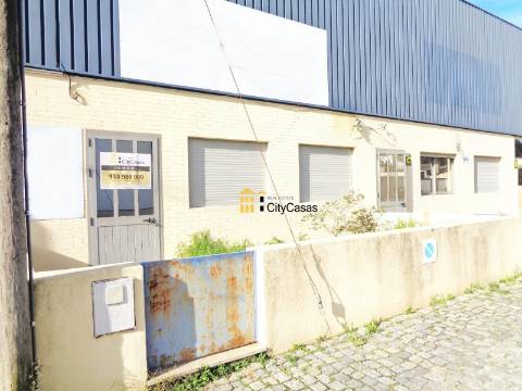Espaço Comercial em Nogueira da Maia