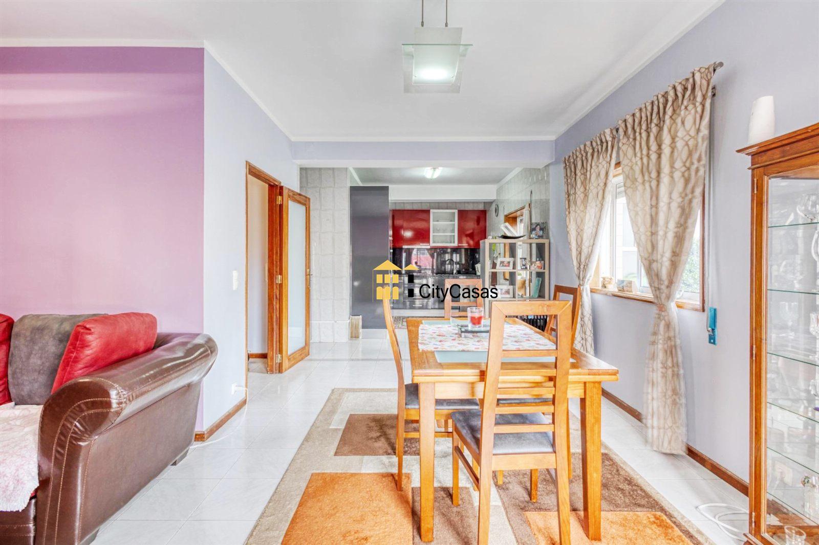 T2 Renovado c/ L. Garagem | Estação de Metro