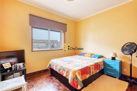 T2 Renovado c/ L. Garagem | Estação de Metro