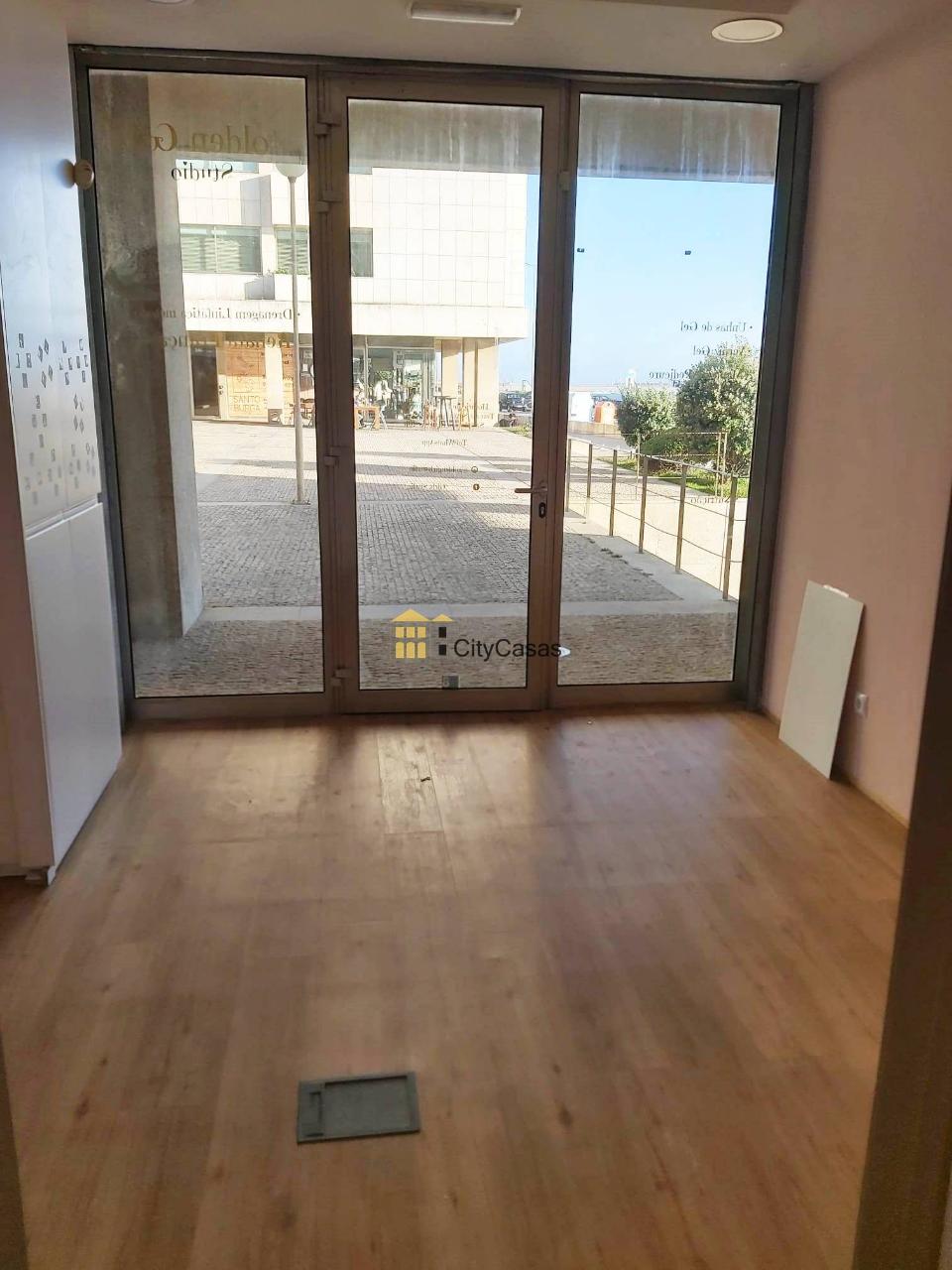 Espaço Comercial em Leça da Palmeira