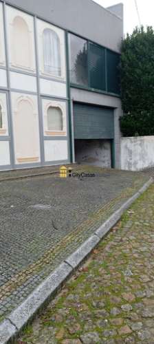 Garagem Fechada para 2 Carros | Meixomil