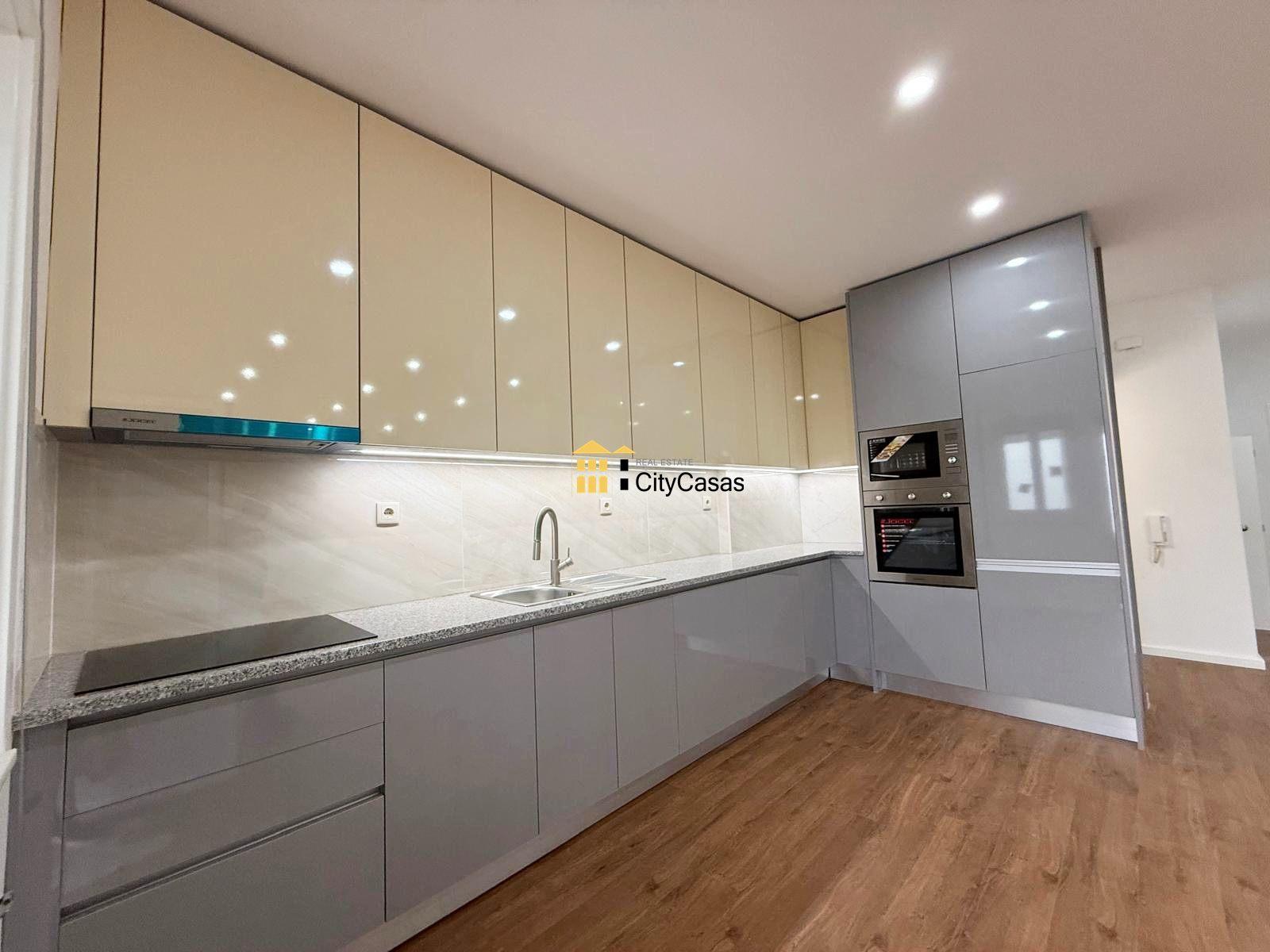 T3 Renovado c/ Garagem em Águas Santas