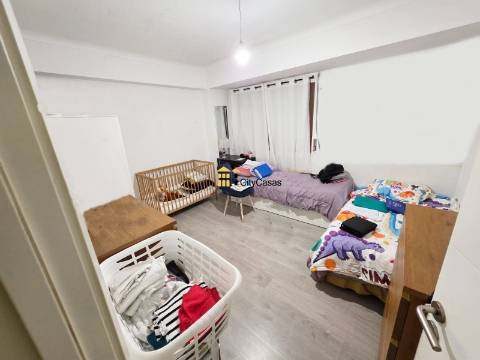 Apartamento T3 c/ L. Garagem | Mafamude