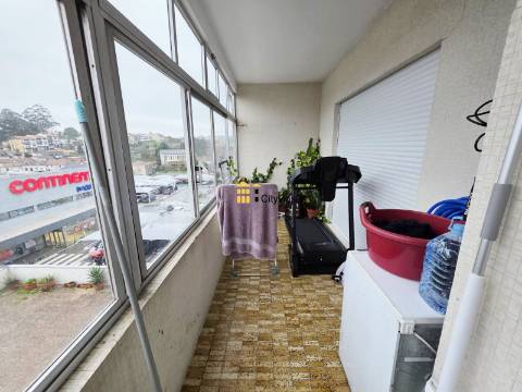 Apartamento T3 c/ L. Garagem | Mafamude