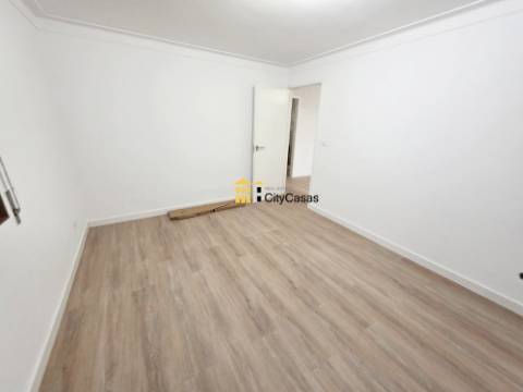Apartamento T2 Renovado em Rio Tinto