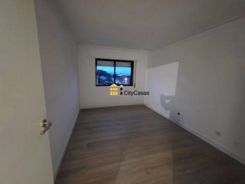 Apartamento T2 Renovado em Rio Tinto