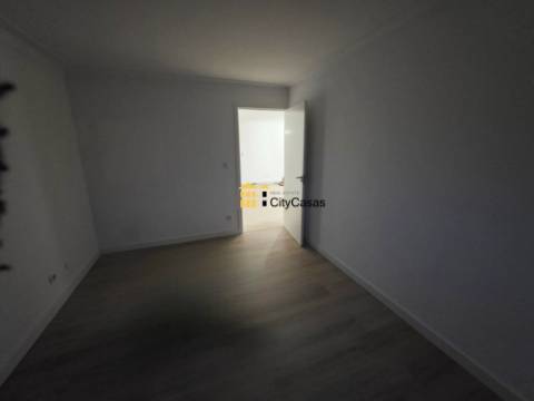 Apartamento T2 Renovado em Rio Tinto