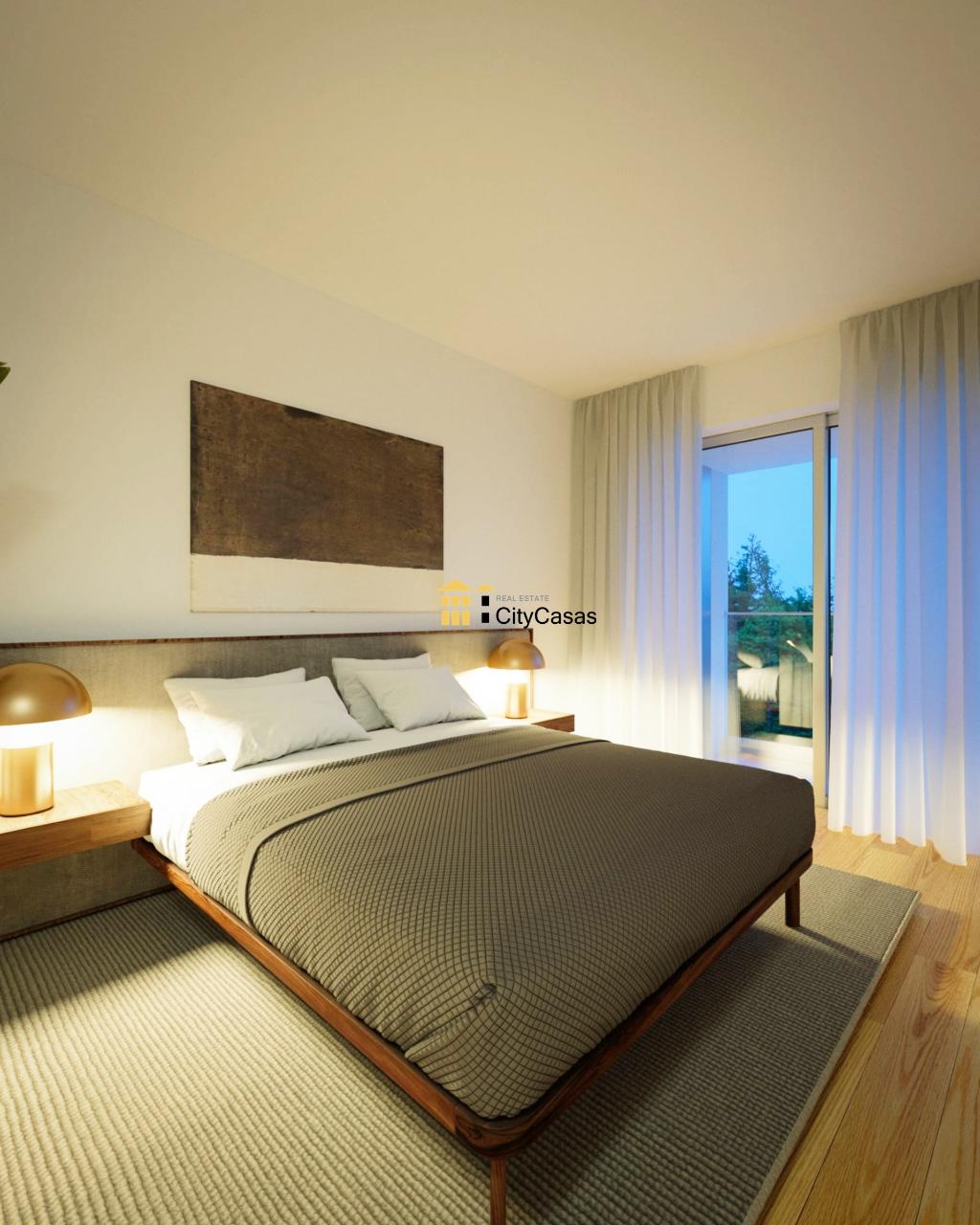 T1 Novo com Varanda | Próximo ao Hospital São João e Pólo Universitário