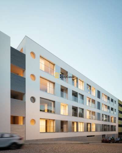 T1 Novo com Varanda | Próximo ao Hospital São João e Pólo Universitário