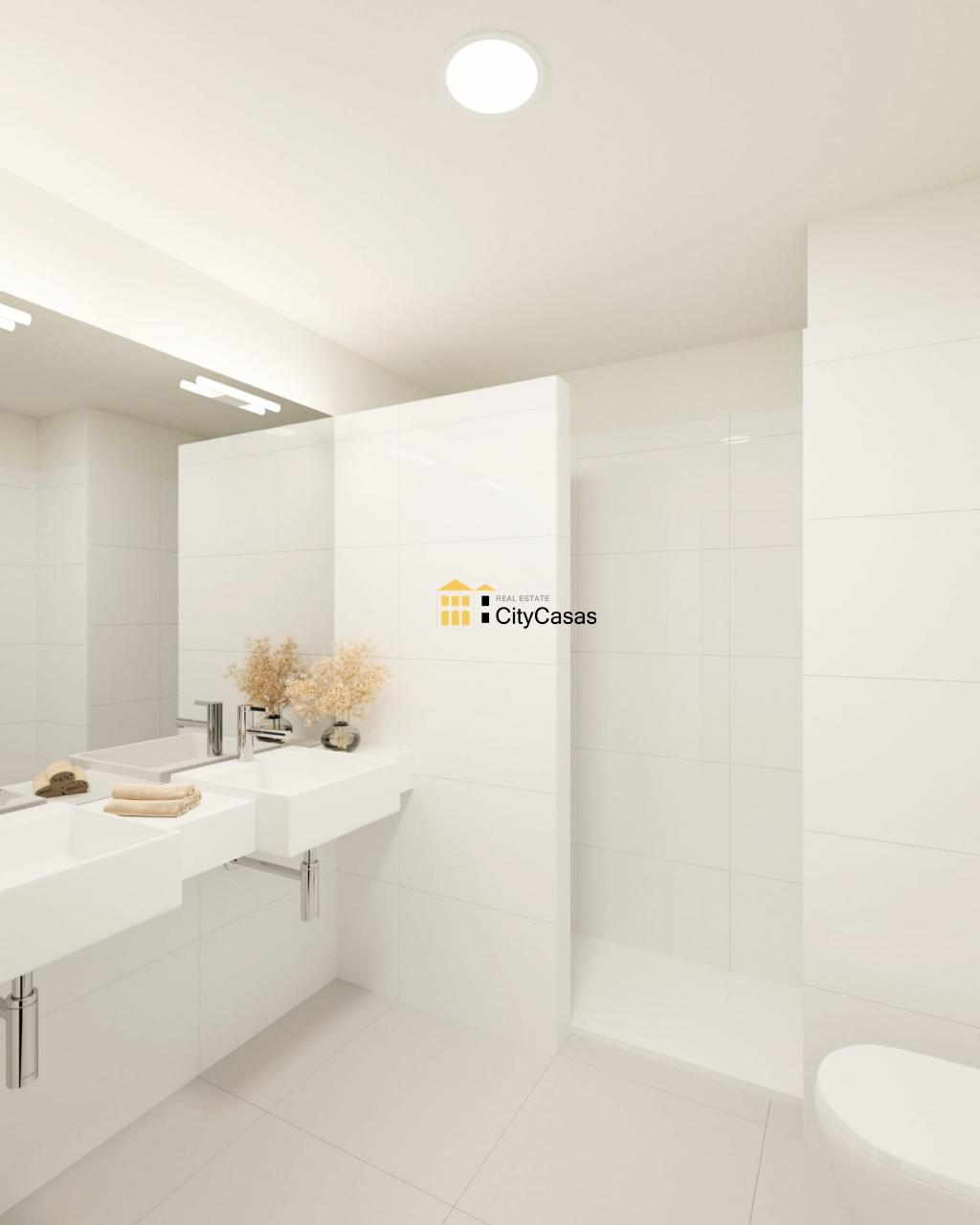 T1K com Terraço | Próximo ao Hospital São João e Pólo Universitário