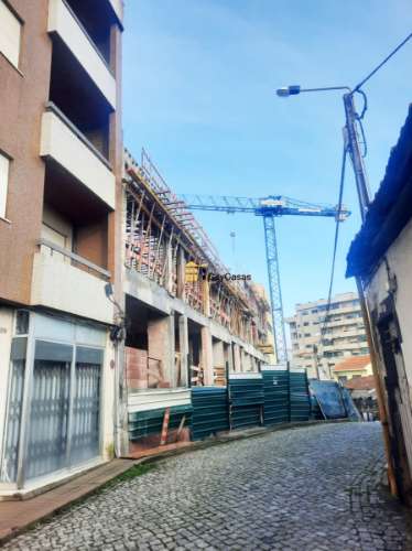 T1K com Terraço | Próximo ao Hospital São João e Pólo Universitário