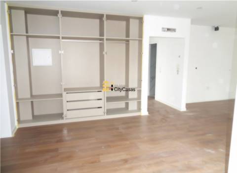 Andar Moradia T2 Renovado em Valbom