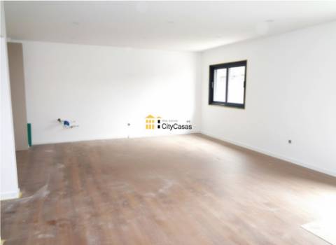 Andar Moradia T2 Renovado em Valbom