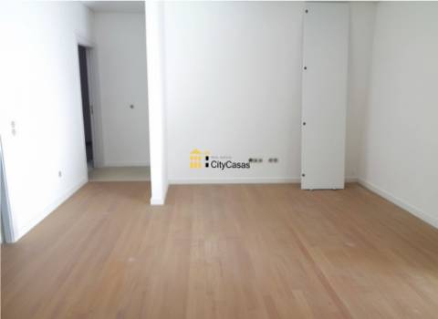 Andar Moradia T2 Renovado em Valbom