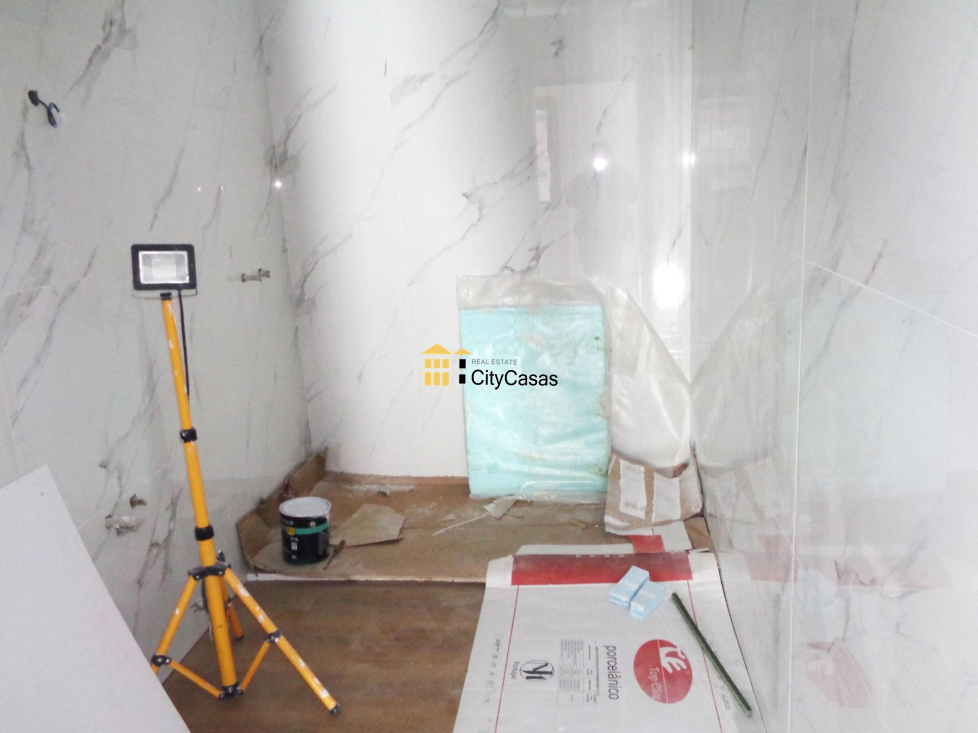 Andar Moradia T2 Renovado em Valbom