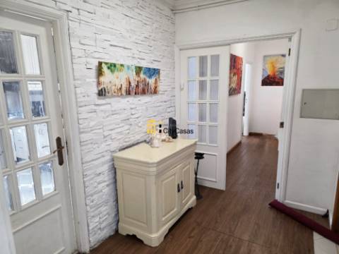 Apartamento T2 com Garagem | Canidelo