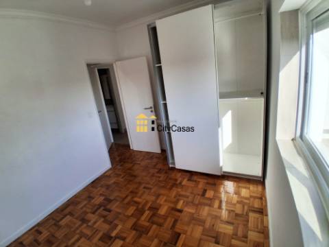 Andar Moradia T3 Renovado c/ 2 Garagens | Gondomar