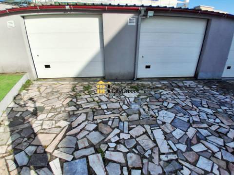 Andar Moradia T3 Renovado c/ 2 Garagens | Gondomar