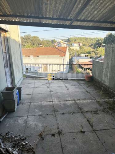 Prédio/Armazém em Milheirós