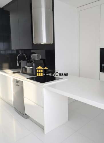 Apartamento T5 c/ Terraço e Garagem | Gondomar