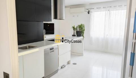 Apartamento T5 c/ Terraço e Garagem | Gondomar