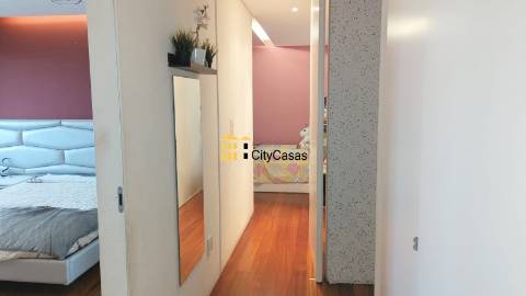 Apartamento T5 c/ Terraço e Garagem | Gondomar