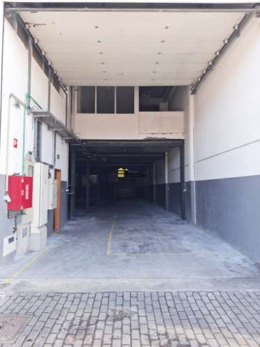 Armazém com 957 m2 em Touguinhó, Vila do Conde.