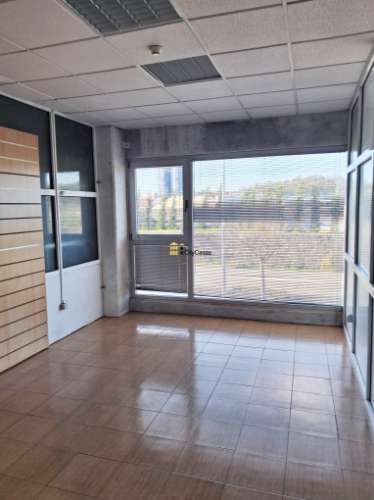 Armazém com 957 m2 em Touguinhó, Vila do Conde.